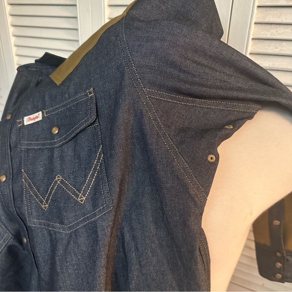 WRANGLER / FILSON Size LARGE The Adventure Shirt - Picture 11 of 11